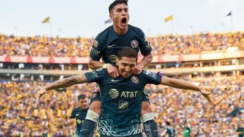 Diego Valdés a Zendejas tras fallar una oportunidad de gol: ‘¡No me reclames!’