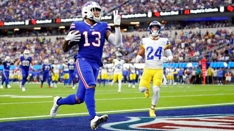NFL: Bills le abolló la corona a Rams tras aplastarlos en el kickoff de la temporada