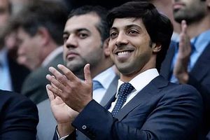 Manchester City: Dueño del equipo comprará un yate más grande que el Etihad Stadium