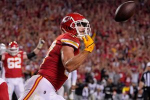 NFL: Chiefs remontaron desventaja de 17 puntos para vencer a Raiders