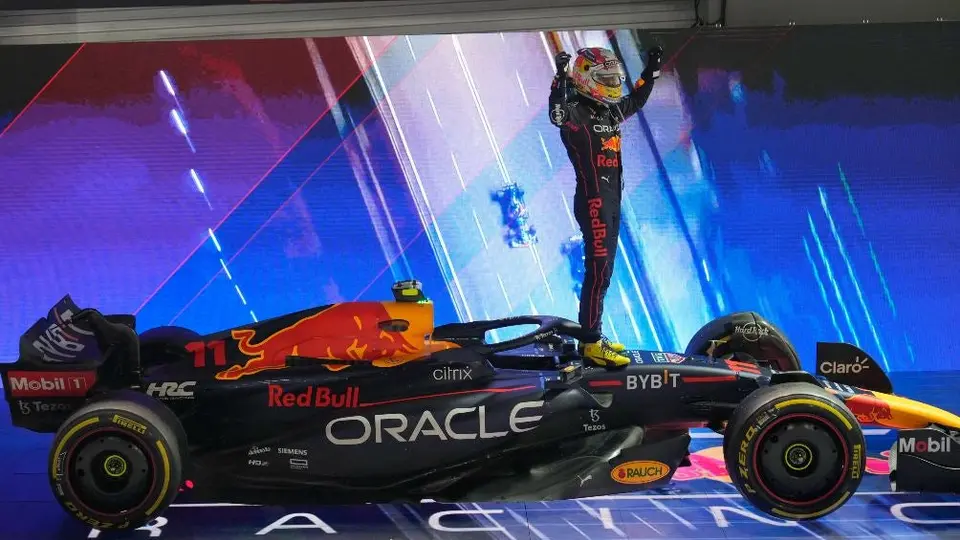Checo Pérez: Conquistó el GP de Singapur a las 11:11:11; su monoplaza es el 11