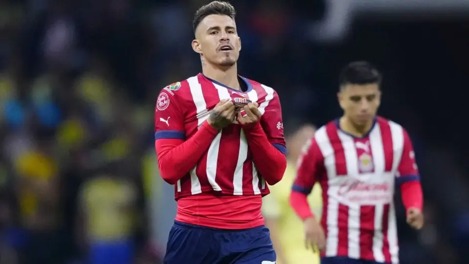 Chivas: Chicote Calderón, el único sancionado por el concierto de Christian Nodal