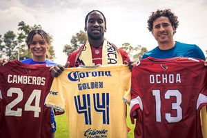 Club América: Markus Golden visitó Coapa y convivió con Scarlett Camberos y Memo Ochoa