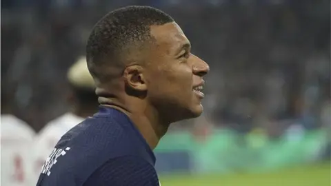 PSG: Kylian Mbappé se burla de manera obscena tras la victoria del PSG sobre el Auxerre