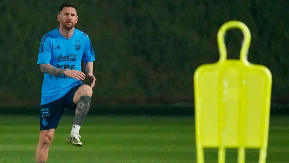 Qatar 2022: Lionel Messi entrenó con normalidad con Argentina, tras molestia muscular