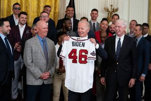 Braves: Joe Biden recibió en la Casa Blanca y elogió a Atlanta por su improbable campeonato