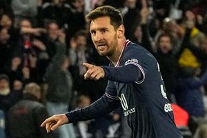 Lionel Messi: Aficionado le pide saludo en el auto y se lleva gran sorpresa