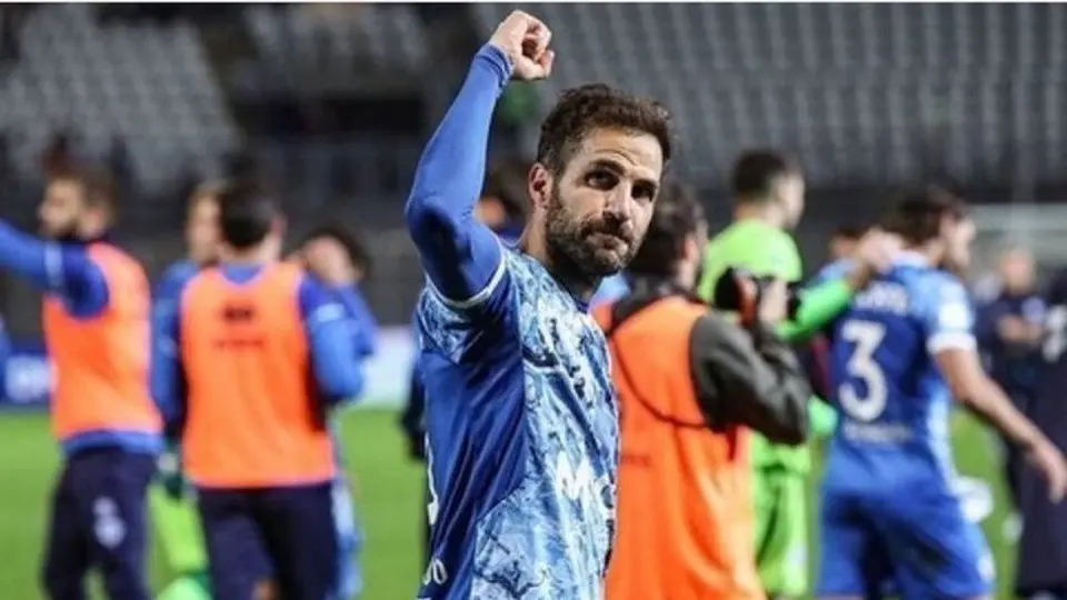 Cesc Fàbregas defendió a Messi del Canelo: 'Ni entiendes el cómo funciona un vestuario'