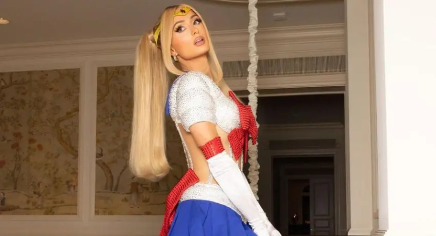 Paris Hilton: Encendió las redes con candente disfraz de halloween de Sailor Moon