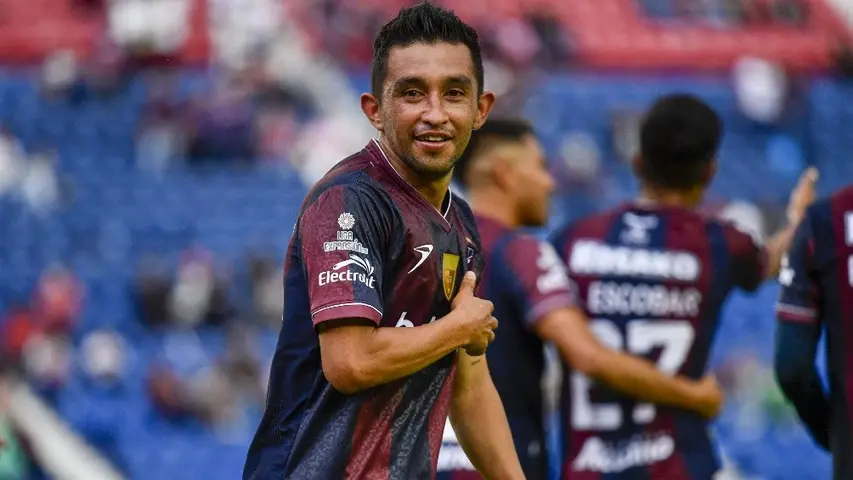 Christian Bermúdez celebra gol con al Atlante | IMAGO7