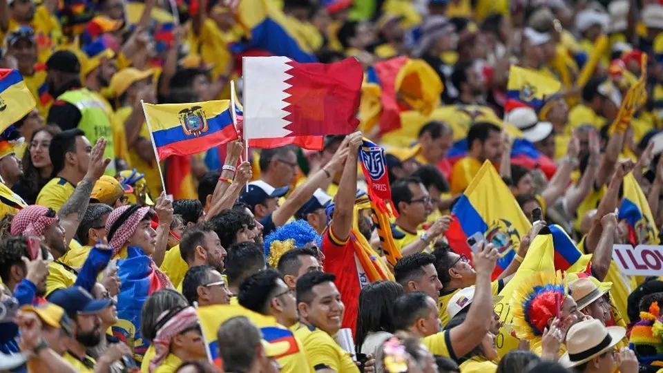 Qatar vs Ecuador: Fan ecuatoriano desata furia de aficionados qataríes y casi se arma la bronca