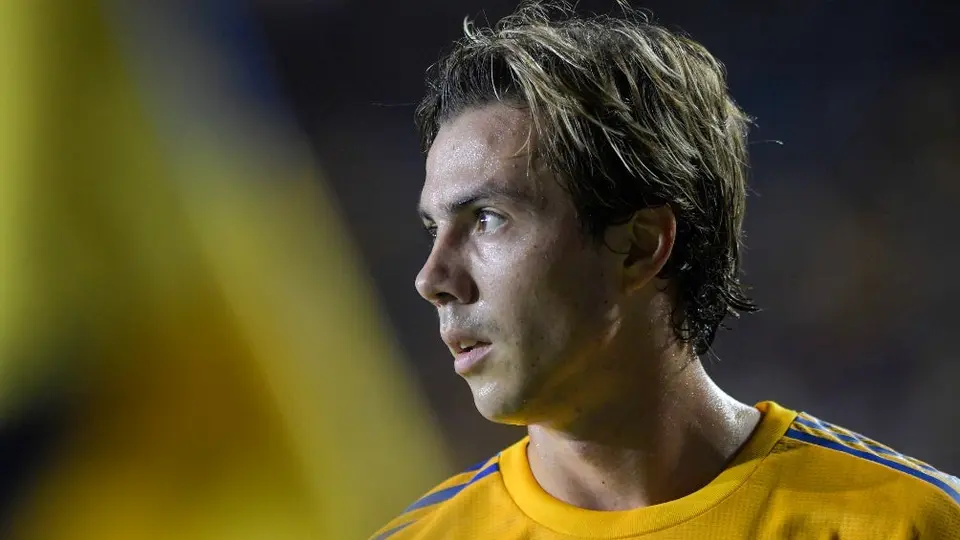 Sebastián Córdova marcó un golazo con Tigres y se lo 'dedican' a Paco Villa