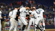 Video: Jugador de los Marlins pierde un diente en pleno juego