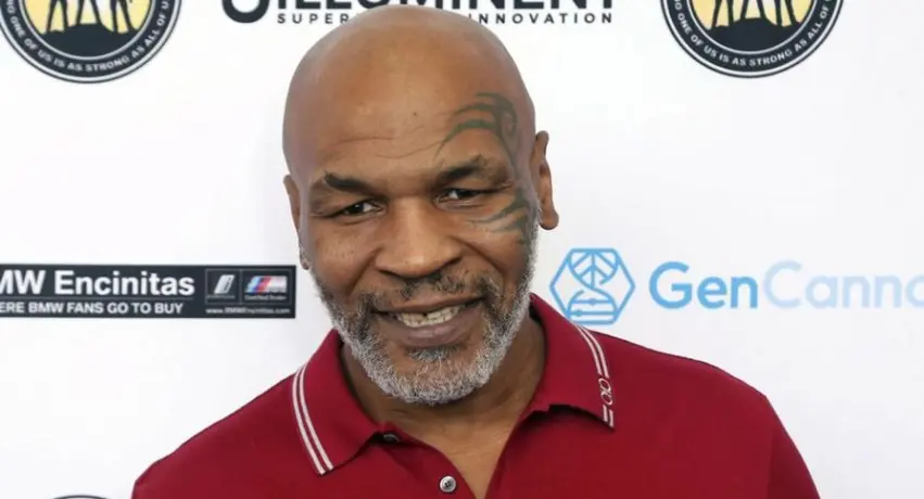 Mike Tyson: Presenció el Patriots vs Dolphins junto a Robert Kraft