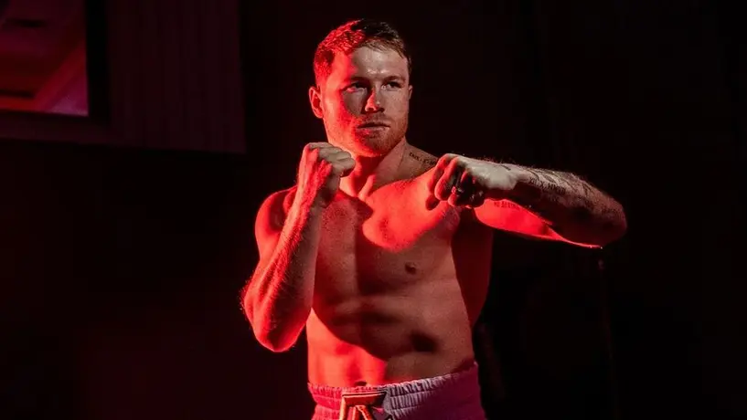 Canelo Álvarez pagará la cirugía de un bebé prematuro para que no quede ciego