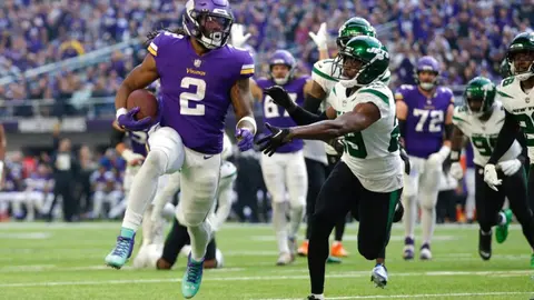 NFL: Jugador de Vikings celebra touchdown perreando como Lo'eau LaBonta