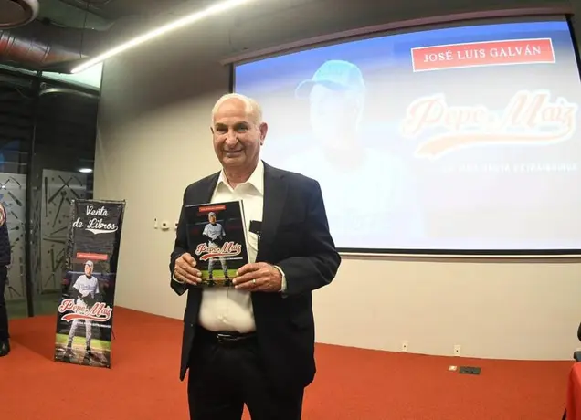 Pepe Maiz presentó su libro ‘Pepe Maiz: Su vida hasta extrainnings’