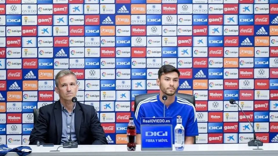 Real Oviedo: Alonso Aceves fue presentado como jugador del club