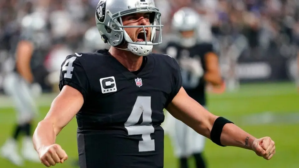 NFL: Raiders vencen 27-20 a Chargers gracias a la dupla Derek Carr - Davante Adams