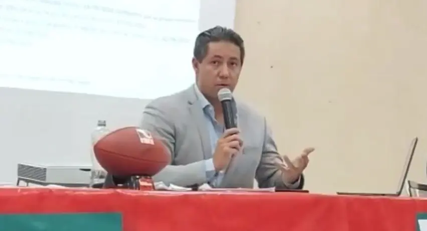 César Barrera, presidente de la Federación Mexicana de Futbol Americano, se compromete al pase olímpico