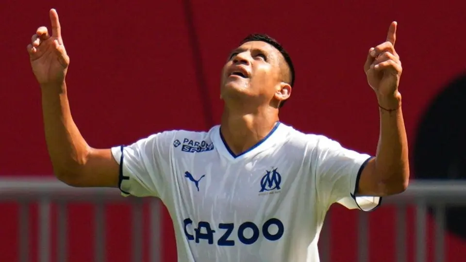 Con doblete de Alexis Sánchez, el Olympique de Marsella derrotó a Niza