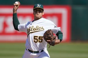 Adrián Martínez: Mexicano consiguió tercer triunfo con Athletics en juego ante Yankees