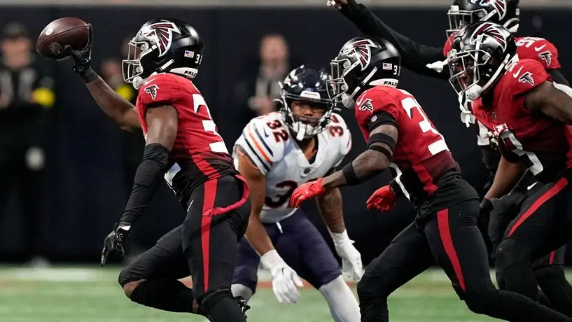 NFL: Falcons ganan a Bears con gol de campo de Younghoe Koo
