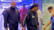 Le hacen túnel a Ronaldinho y el astro brasileño reaccionó mal