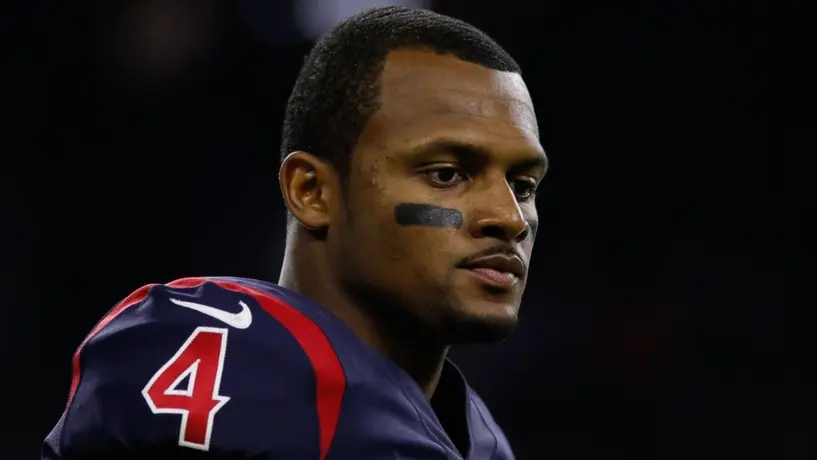NFL: Texans lanzan promoción para deshacerse las playeras de Desahun Watson