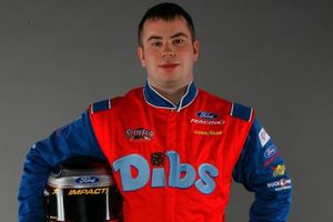 Bobby East, piloto de NASCAR, fue asesinado  en una gasolinera