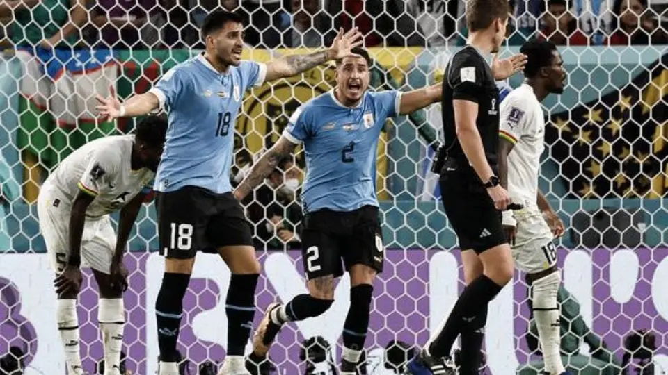 Qatar 2022: Para los uruguayos "El arbitraje tomó un protagonismo que no era el suyo"