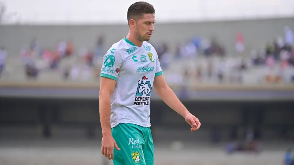 Santiago Ormeño: ¿Por qué aunque juega con Perú podría vestir la playera de Chivas?