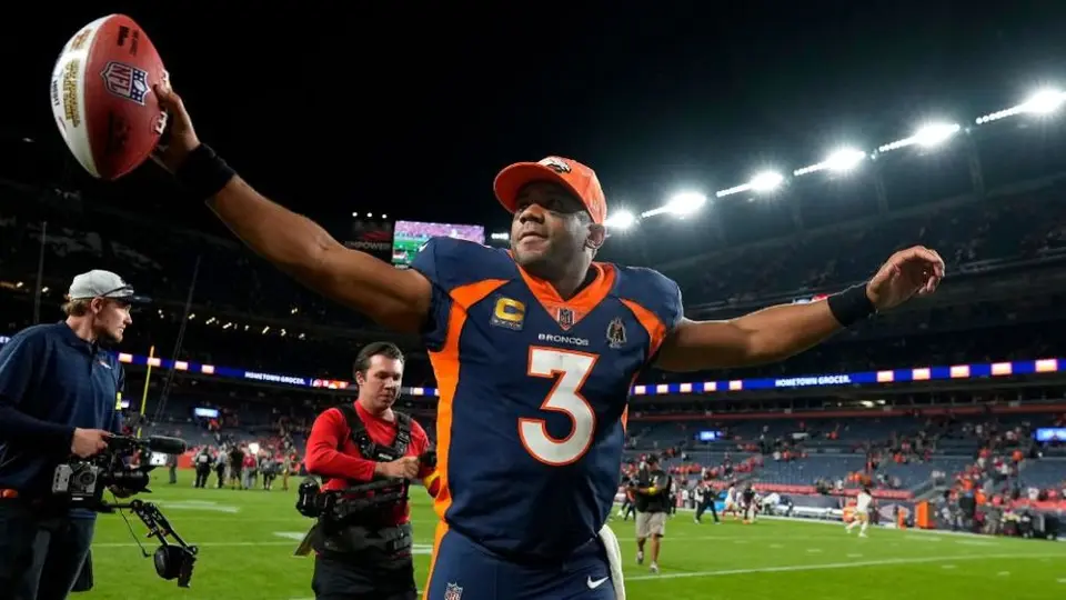 NFL: 49ers dejó escapar el triunfo ante Broncos en un partido lleno de errores