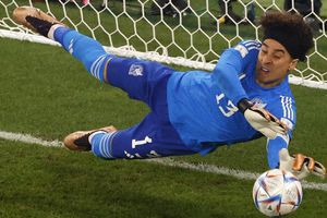 Chivas se rindió ante Memo tras atajar a Lewandowski en Qatar 2022: ¡Hoy sí te quiero, Ochoa!