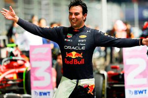 Sergio Pérez: Aficionada 'recibió' al piloto de regalo de Navidad