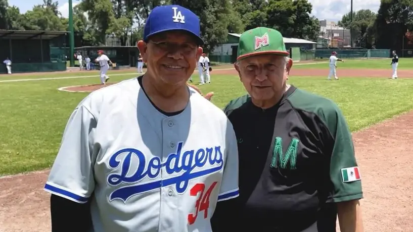 AMLO: Presumió juego con Toro Valenzuela tras anunciar que la MLB llega a México