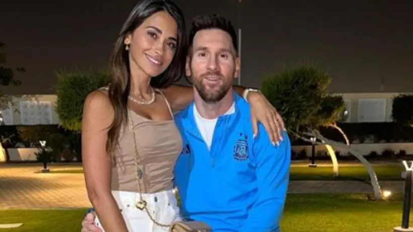Antonela Rocuzzo baila sensual cumbia en Navidad para Lionel Messi y explota las redes
