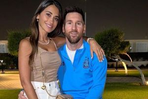Antonela Rocuzzo baila sensual cumbia en Navidad para Lionel Messi y explota las redes