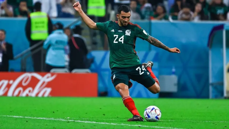 Pachuca: Luis Chávez, sin ofertas de Europa, confirmó presidente del club