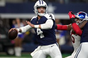 Dak Prescott de los Dallas Cowboys buscará extender racha de 5 victorias ante los Indianapolis Colts