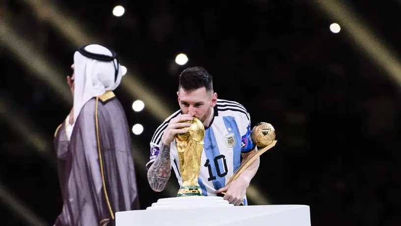 Argentina: Memo Ochoa felicitó a Messi por el título