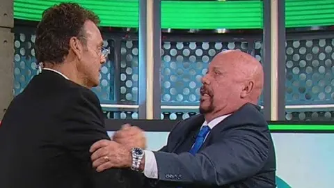 Faitelson contra el Perro Bermúdez: "Con todo respeto, no sirve pa’ ni madre"