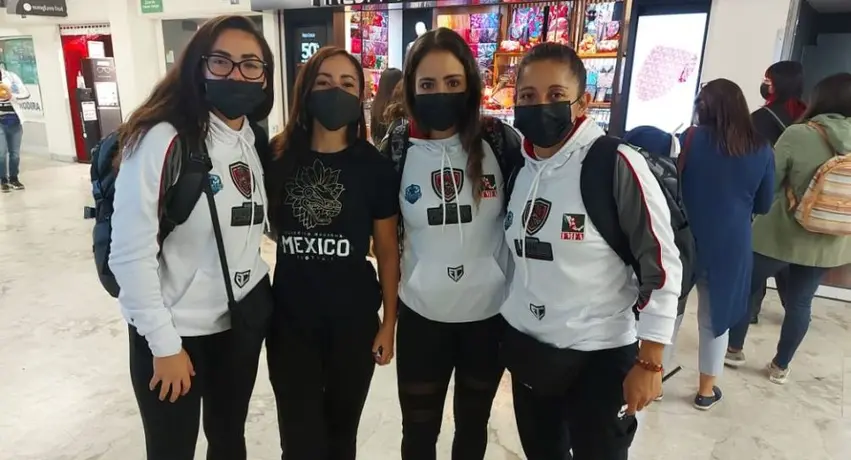 Futbol Americano Femenil: Parte del equipo mexicano partió rumbo al Mundial en Finlandia