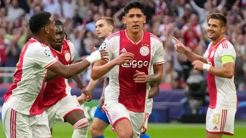Edson Álvarez: Con gol del ‘mexa’, Ajax venció a Rangers; Sánchez debutó en Champions