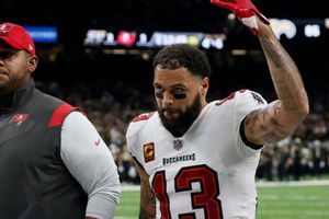 NFL: Mike Evans es suspendido un partido por la riña ante Saints