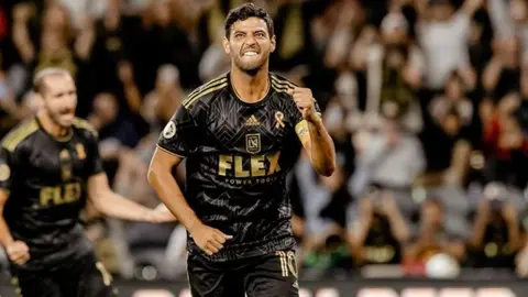 Carlos Vela: Firmó un doblete en el triunfo ante el Houston Dynamo