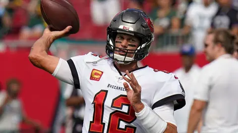 Tom Brady: Utilizó una playera emotiva previo al partido ante los Packers