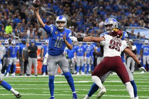 NFL: Goff lanza cuatro pases de anotación, Lions vencen a Commanders