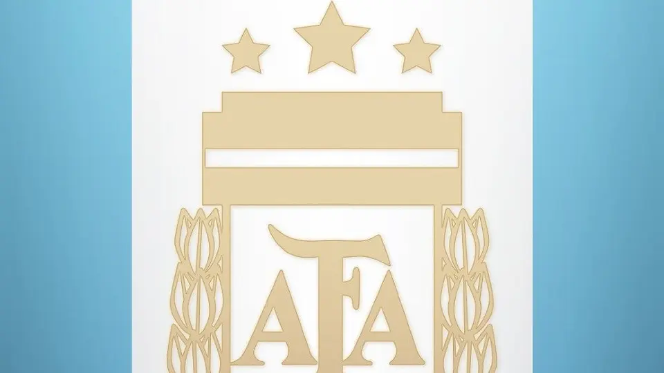 Argentina: Estrenó escudo con tres estrellas tras obtener el título en Qatar 2022