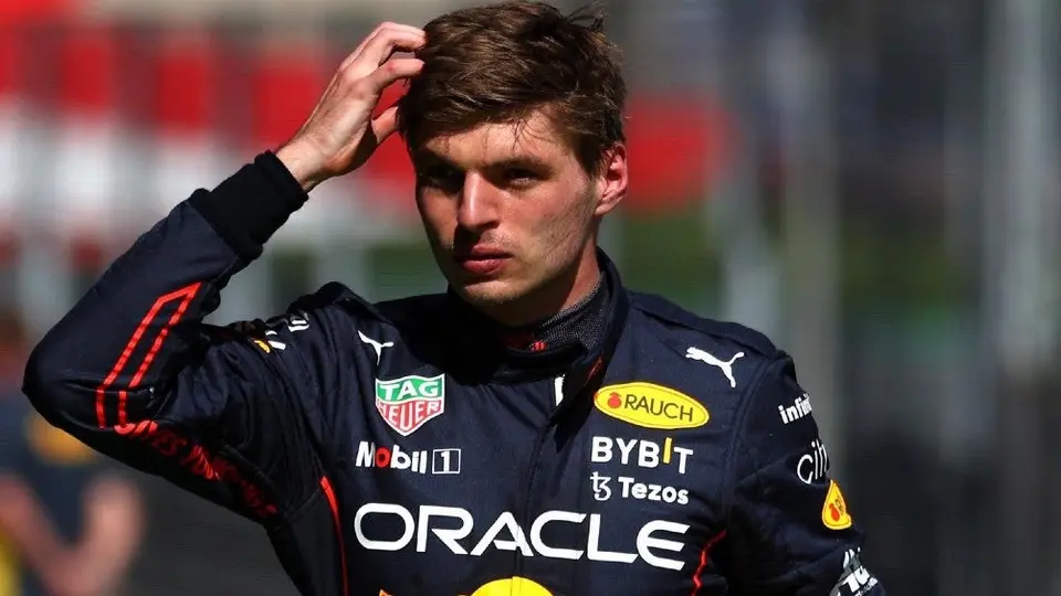 Verstappen sobre la FIA tras polémica con Checo Pérez: 'Nos miran como aficionados'